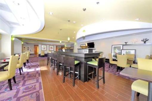 фото отеля Hampton Inn Richmond South