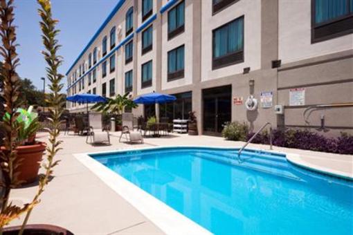 фото отеля Holiday Inn Express Austin North Central
