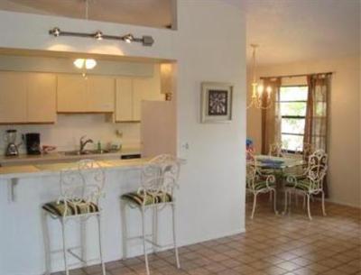 фото отеля The Ringling Beach House - A Siesta Key Suites Property