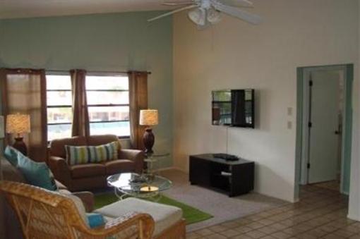 фото отеля The Ringling Beach House - A Siesta Key Suites Property