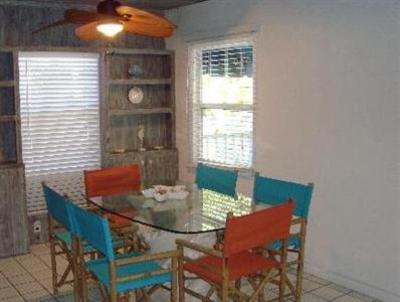 фото отеля The Ringling Beach House - A Siesta Key Suites Property