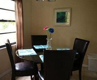 фото отеля The Ringling Beach House - A Siesta Key Suites Property
