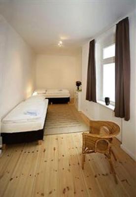 фото отеля Old Town Apartments Zehdenicker Strasse Berlin