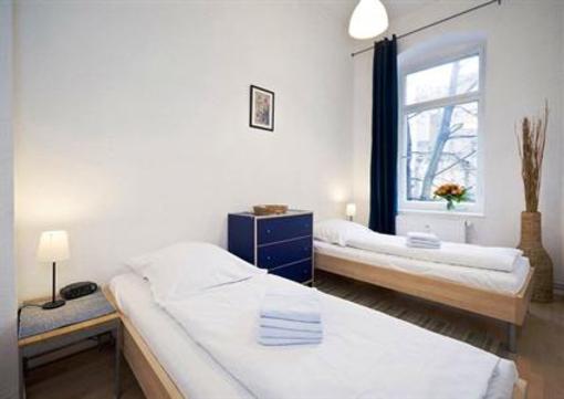 фото отеля Old Town Apartments Zehdenicker Strasse Berlin