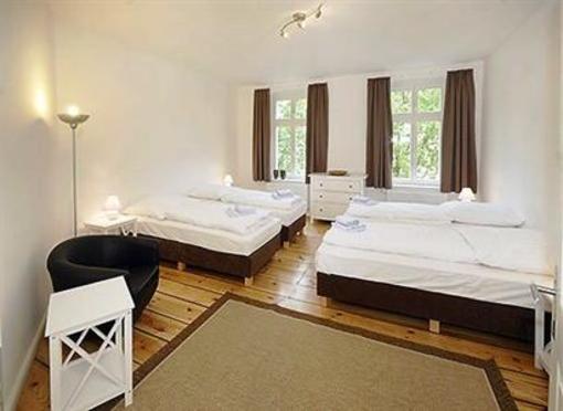 фото отеля Old Town Apartments Zehdenicker Strasse Berlin