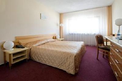 фото отеля Gromada Airport