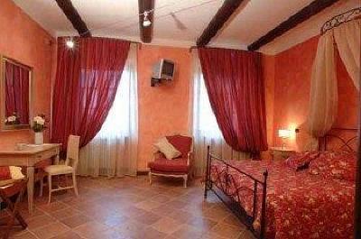 фото отеля Agriturismo Tenuta La Romana Nizza Monferrato