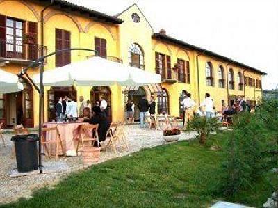 фото отеля Agriturismo Tenuta La Romana Nizza Monferrato