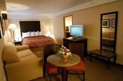 фото отеля Holiday Inn 67 Street Red Deer
