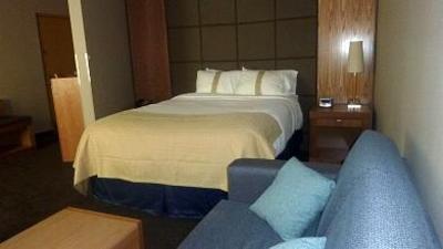 фото отеля Holiday Inn 67 Street Red Deer