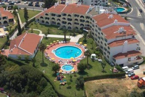 фото отеля Valmangude Jardim Aparthotel