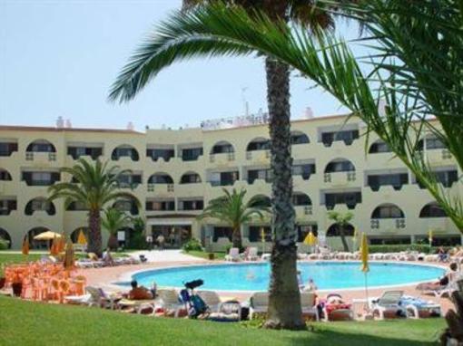 фото отеля Valmangude Jardim Aparthotel