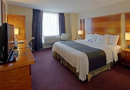 фото отеля Fairfield Inn & Suites by Marriott New York Manhattan / Times Square