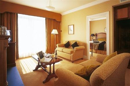 фото отеля Radisson Blu St. Helen's Hotel Dublin