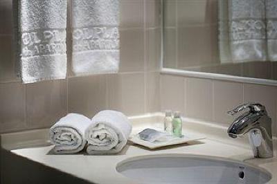 фото отеля Solplay Hotel De Apartamentos Linda-a-Velha