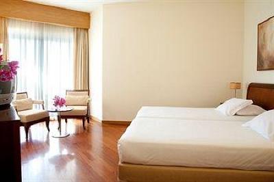 фото отеля Solplay Hotel De Apartamentos Linda-a-Velha