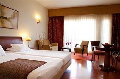фото отеля Solplay Hotel De Apartamentos Linda-a-Velha