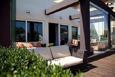 фото отеля Solplay Hotel De Apartamentos Linda-a-Velha