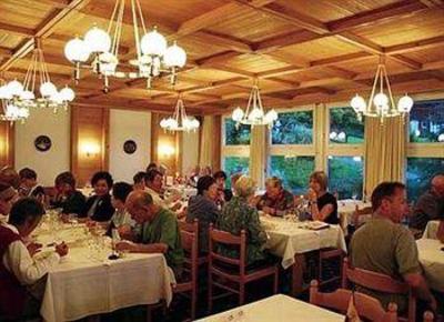 фото отеля Hotel Bellevue-Wengen