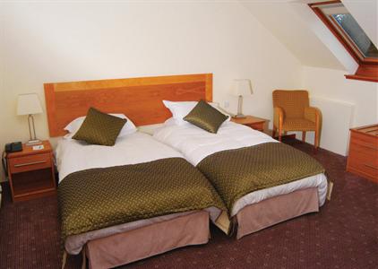 фото отеля Balgeddie House Hotel