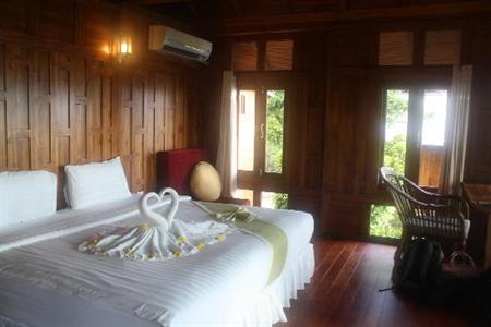 фото отеля Phi Phi Beach Front Resort