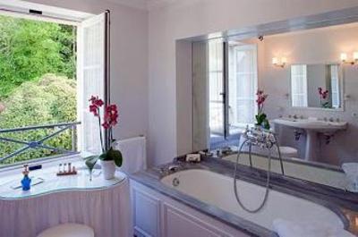 фото отеля Domaine De Kerbastic Hotel Guidel