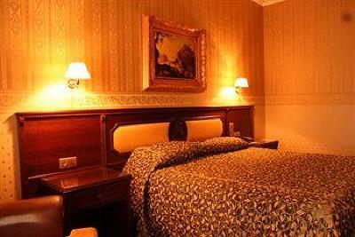 фото отеля Kouros Hotel