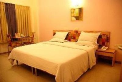 фото отеля Tamanna Residency Hotel Pune