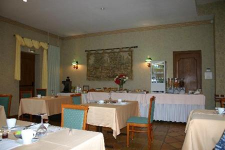 фото отеля Hostellerie Saint Louis