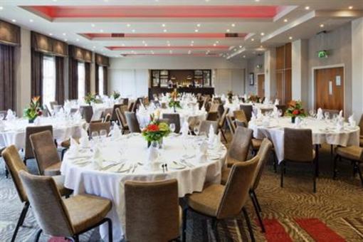 фото отеля Holiday Inn Chessington London
