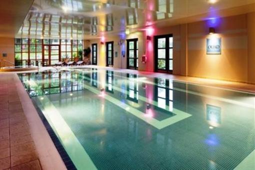 фото отеля Holiday Inn Chessington London