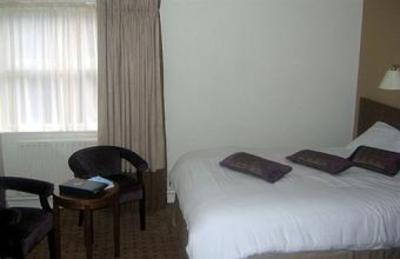 фото отеля Westlodge Hotel