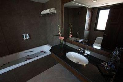 фото отеля Nora Lakeview Hotel Koh Samui