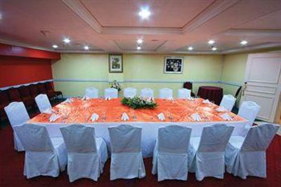 фото отеля Hotel Rembrandt Quezon City