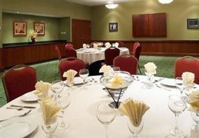 фото отеля Courtyard by Marriott Dayton-University of Dayton