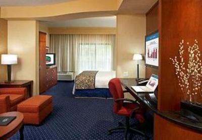 фото отеля Courtyard by Marriott Dayton-University of Dayton