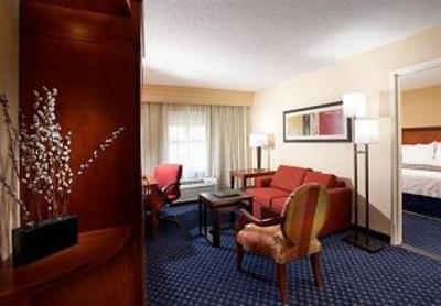 фото отеля Courtyard by Marriott Dayton-University of Dayton