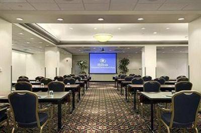 фото отеля Hilton Cincinnati Netherland Plaza