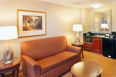 фото отеля Hilton Garden Inn West Omaha