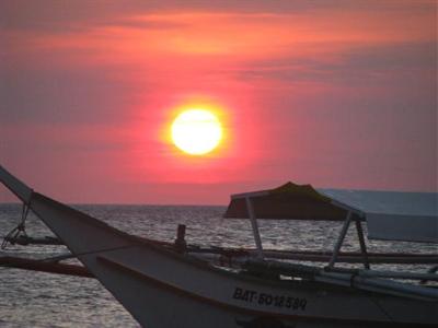 фото отеля Tamaraw Beach Resort
