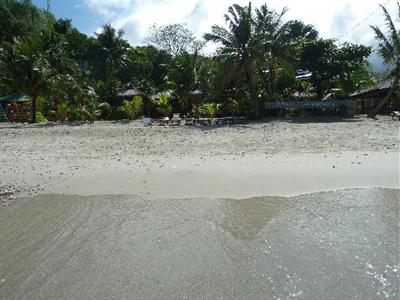 фото отеля Tamaraw Beach Resort