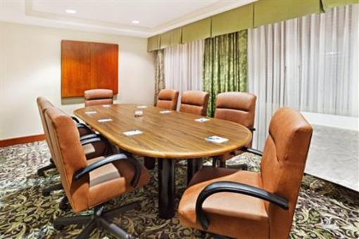 фото отеля Staybridge Suites Charlotte