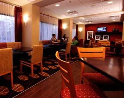 фото отеля Hampton Inn Urbana