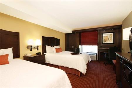 фото отеля Hampton Inn Urbana