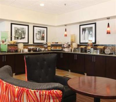 фото отеля Hampton Inn Urbana