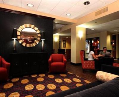 фото отеля Hampton Inn Urbana