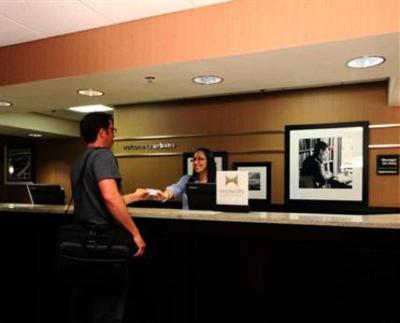 фото отеля Hampton Inn Urbana