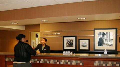 фото отеля Hampton Inn Urbana