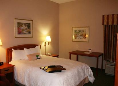 фото отеля Hampton Inn Urbana