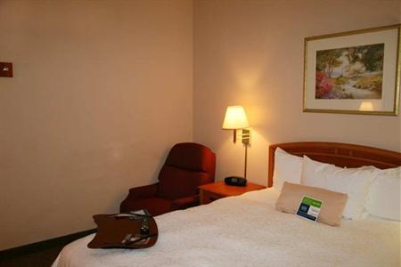 фото отеля Hampton Inn Urbana